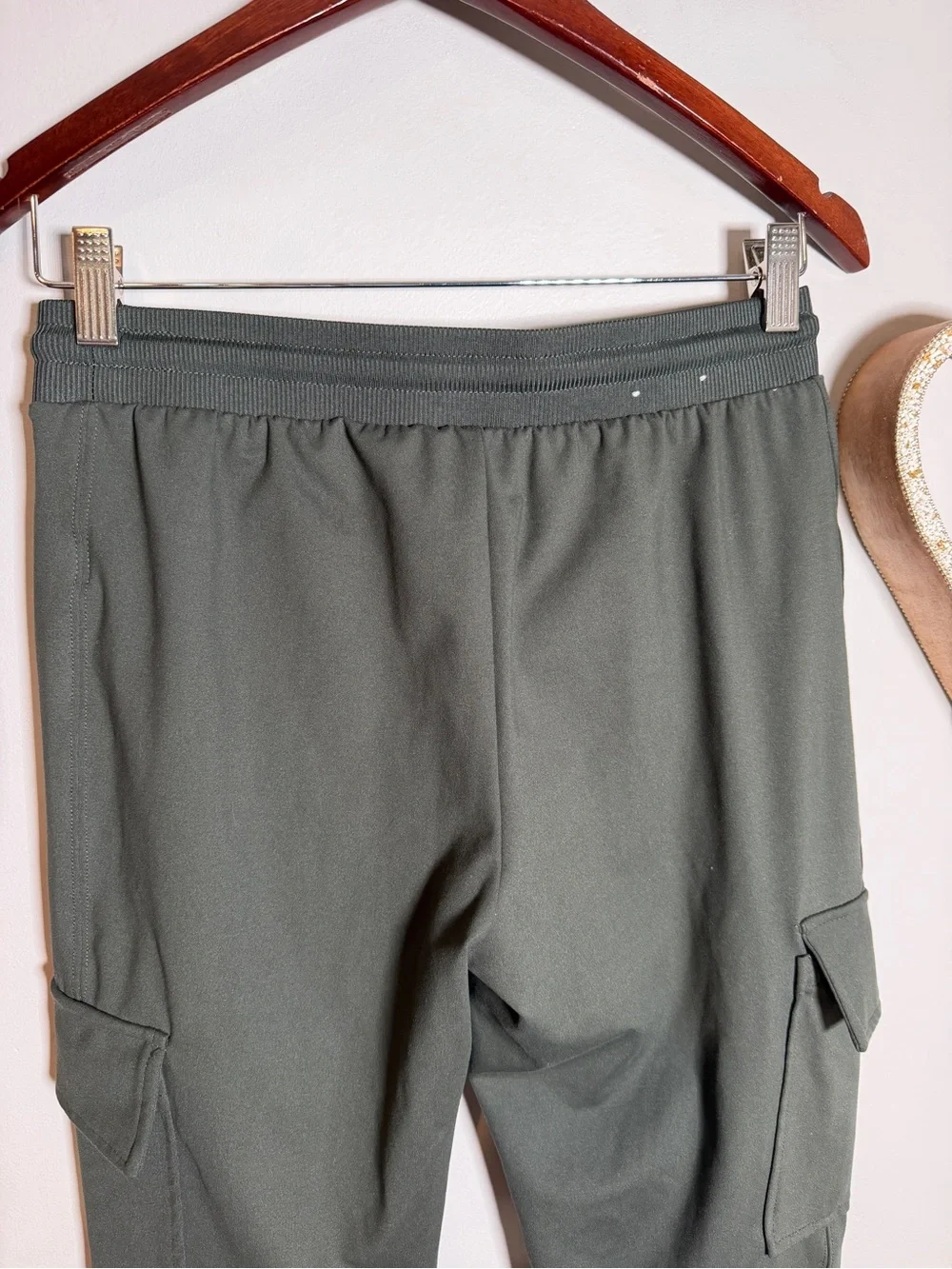 Rachel Zoe Olive Green Utility Cargo Joggers Drawstring Sweatpants Lounge SMALL